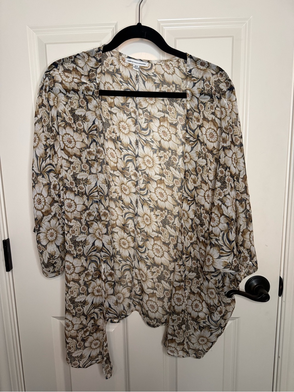 American Eagle Outfitters Beige Floral Sheer Kimono